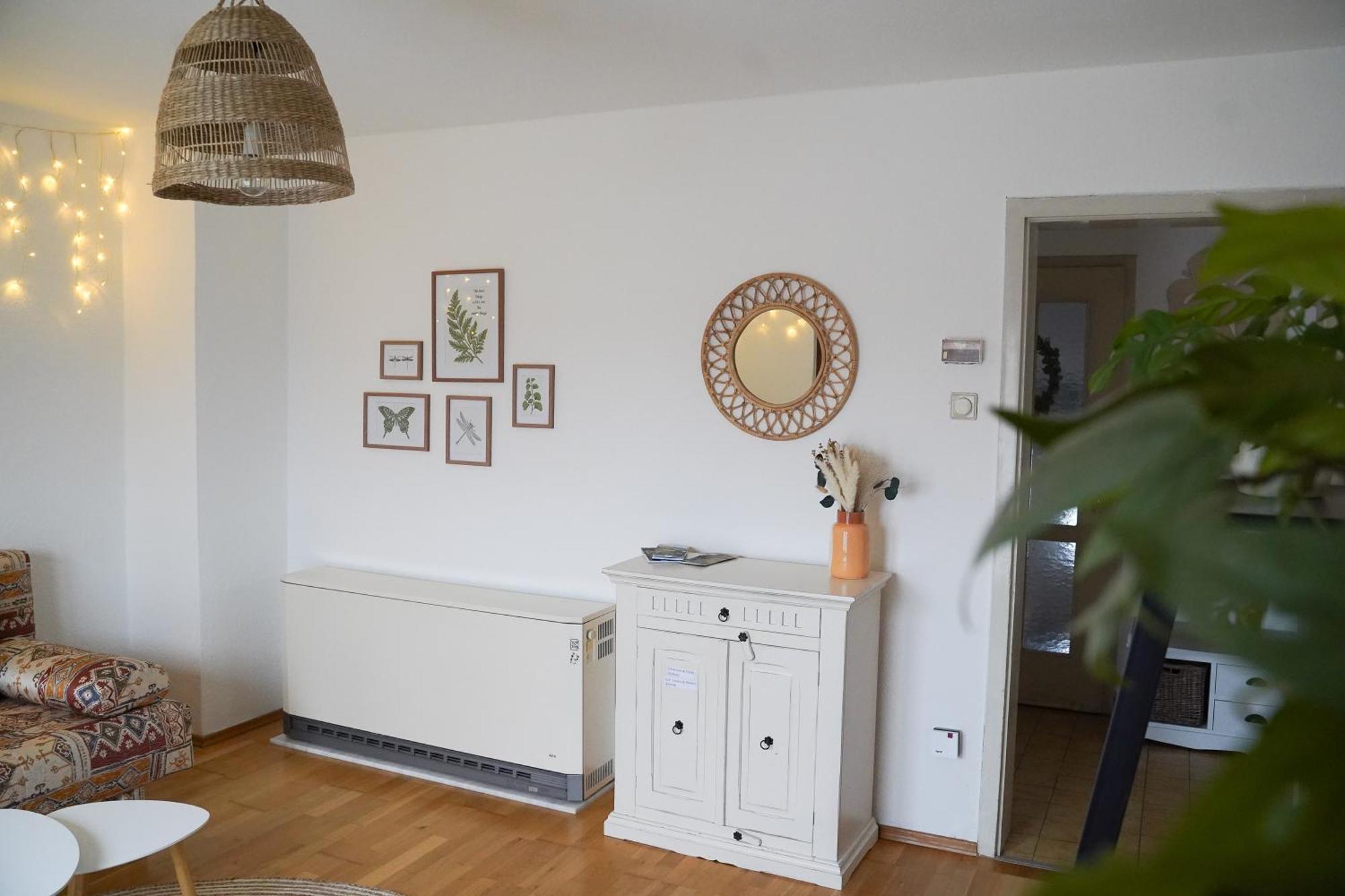 Happybnb Apartment Mit Sonniger Terrasse Lochgau Εξωτερικό φωτογραφία