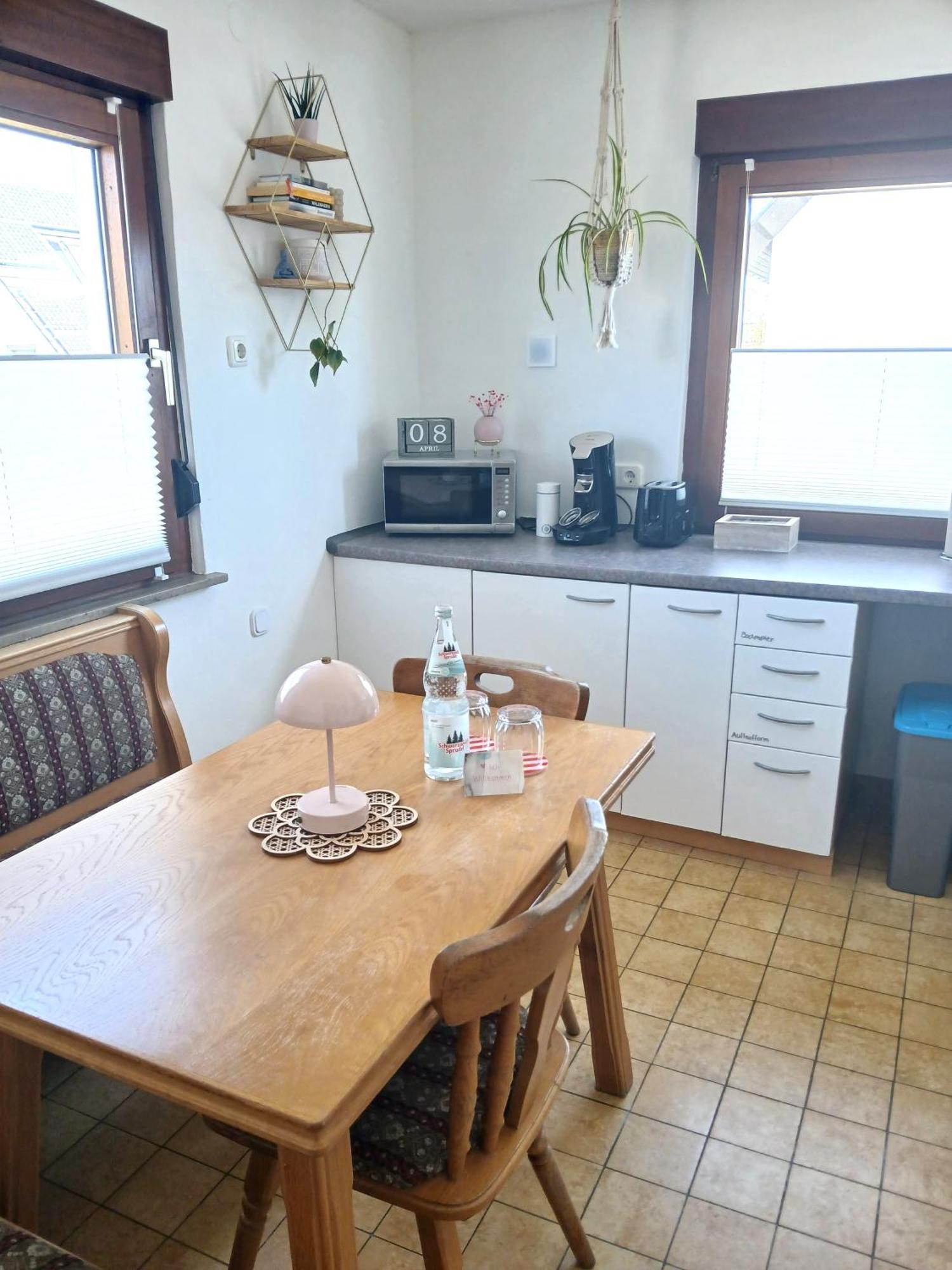 Happybnb Apartment Mit Sonniger Terrasse Lochgau Εξωτερικό φωτογραφία